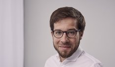 pressefoto-victor-perli.jpg