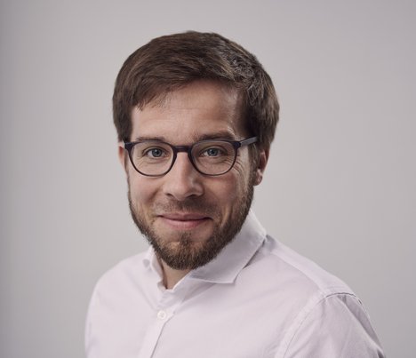 pressefoto-victor-perli.jpg