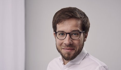 pressefoto-victor-perli.jpg